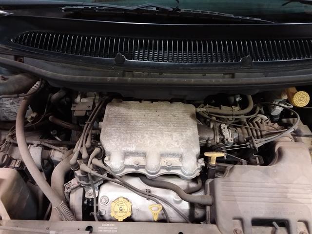 Photo of 1997 Forest Green (PC) Dodge Caravan