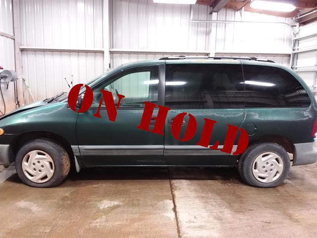 Photo of 1997 Forest Green (PC) Dodge Caravan