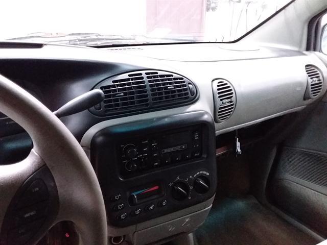 Photo of 1997 Forest Green (PC) Dodge Caravan