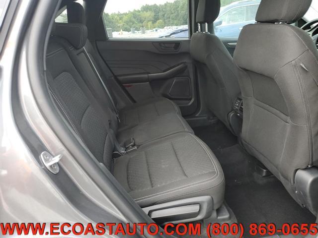 Photo of 2024 Carbonized Gray Metallic Ford Escape