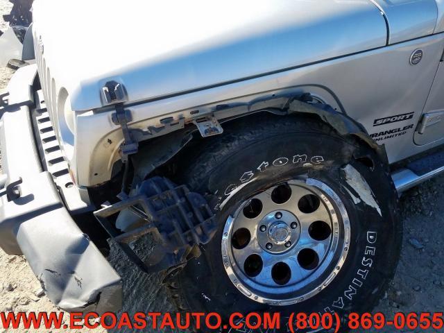 Photo of 2011 Bright Silver Jeep Wrangler Unlimited