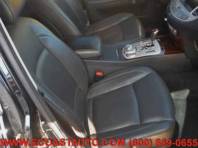 Photo of 2009 Black Noir Pearl Hyundai Genesis