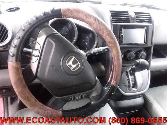 Photo of 2009 Tango Red Pearl Honda Element
