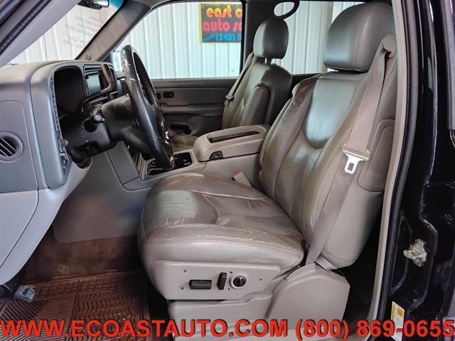 Photo of 2006 Black Chevrolet Suburban