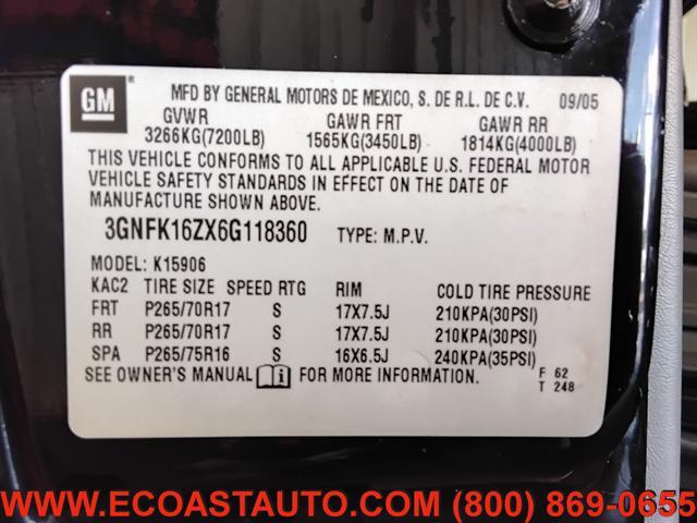 Photo of 2006 Black Chevrolet Suburban