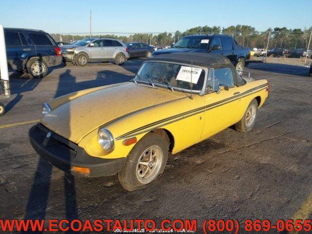 Photo of 1977 Yellow MG MGB