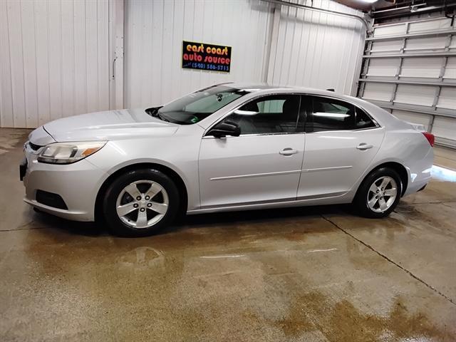 Photo of 2014 Ashen Gray Metallic Chevrolet Malibu