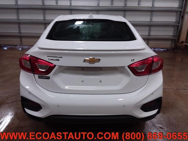 Photo of 2018 Summit White Chevrolet Cruze