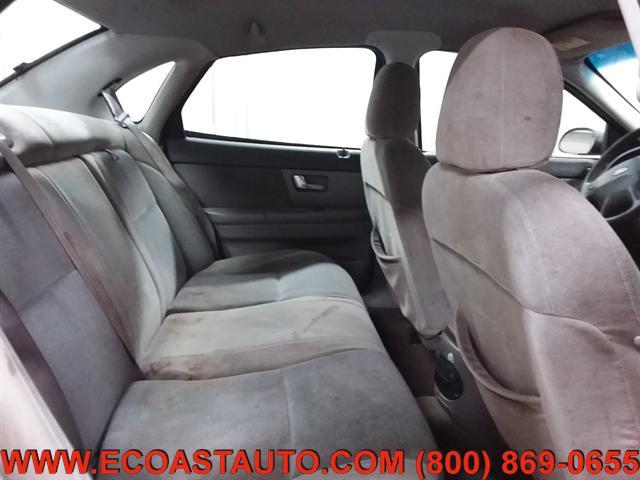 Photo of 2001 Medium Royal Blue Metallic Ford Taurus
