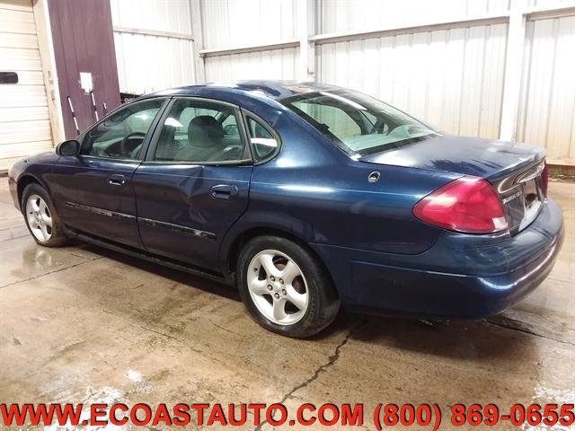 Photo of 2001 Medium Royal Blue Metallic Ford Taurus