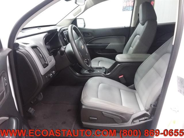 Photo of 2022 Summit White Chevrolet Colorado