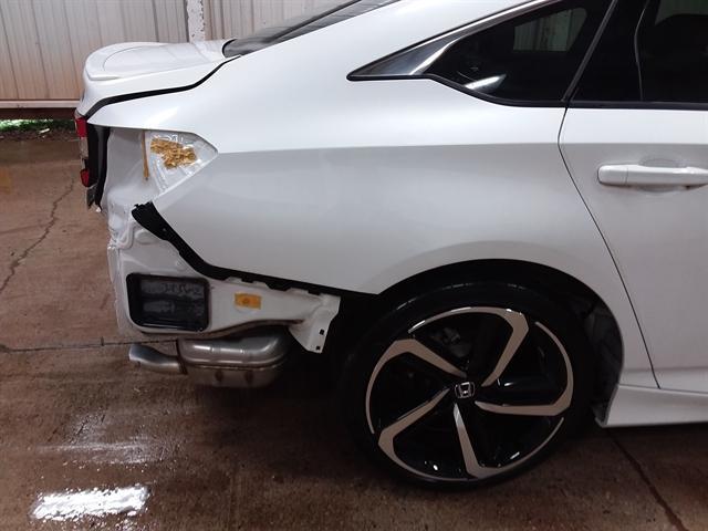 Photo of 2019 Platinum White Pearl Honda Accord