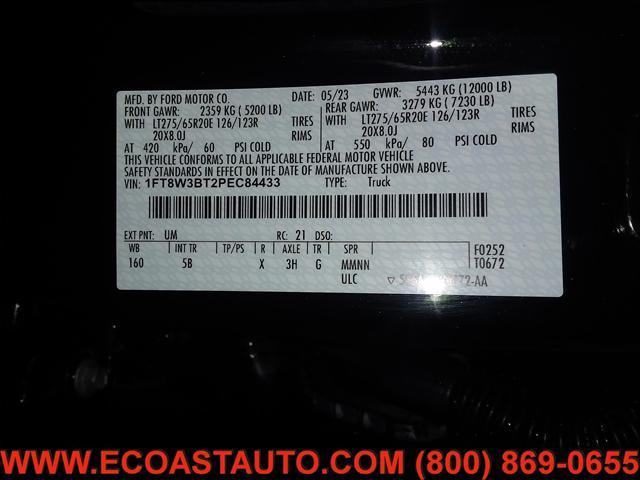 Photo of 2023 Agate Black Metallic Ford F-350