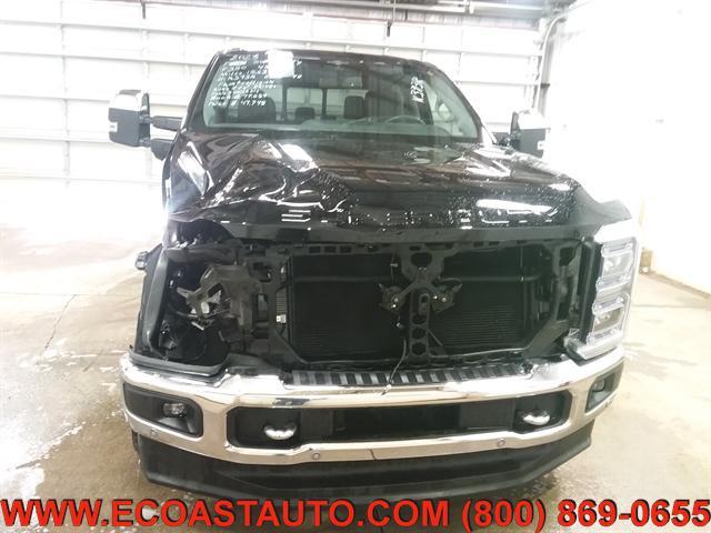 Photo of 2023 Agate Black Metallic Ford F-350