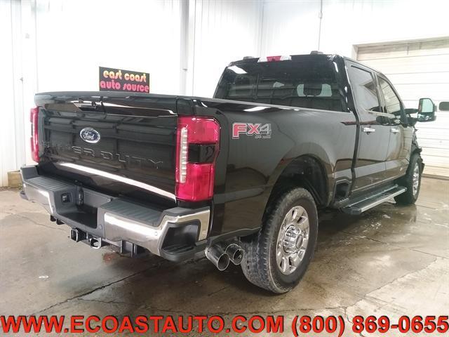 Photo of 2023 Agate Black Metallic Ford F-350
