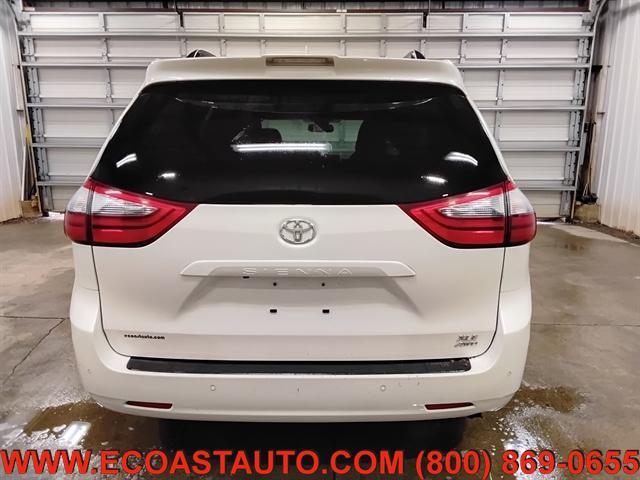 Photo of 2020 Blizzard Pearl Toyota Sienna