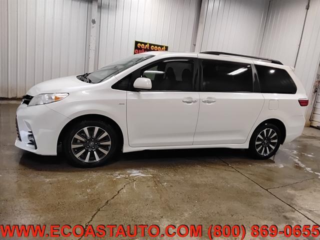 Photo of 2020 Blizzard Pearl Toyota Sienna