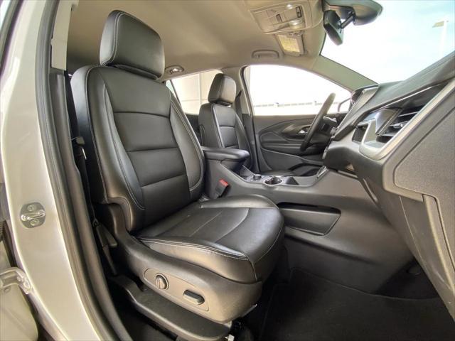 Photo of 2024 Summit White GMC Terrain