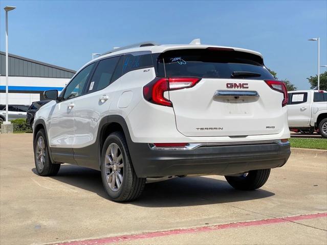 Photo of 2024 Summit White GMC Terrain