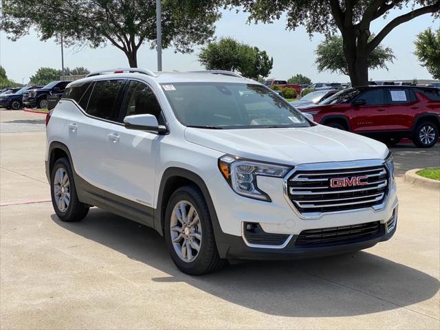 Photo of 2024 Summit White GMC Terrain
