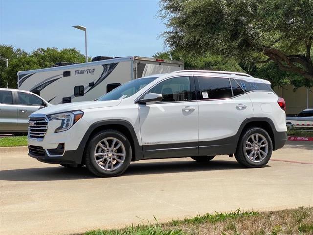 Photo of 2024 Summit White GMC Terrain