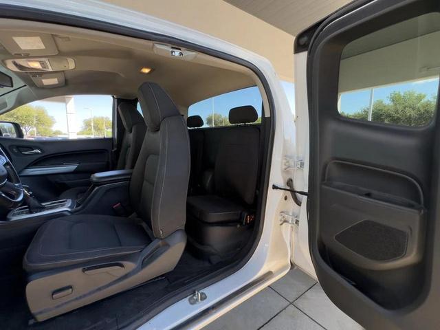 Photo of 2022 Summit White Chevrolet Colorado