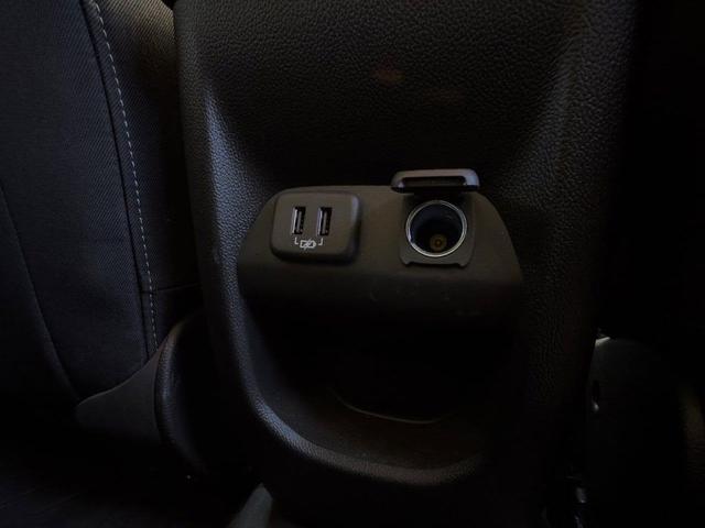 Photo of 2022 Summit White Chevrolet Colorado