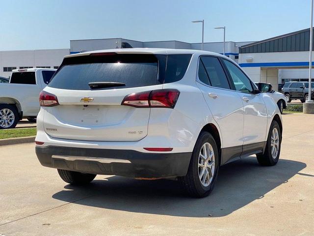 Photo of 2024 Summit White Chevrolet Equinox