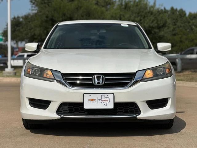 Photo of 2013 White Honda Accord