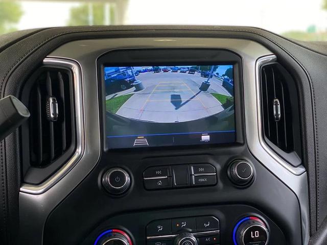 Photo of 2022 Black Chevrolet Silverado 1500