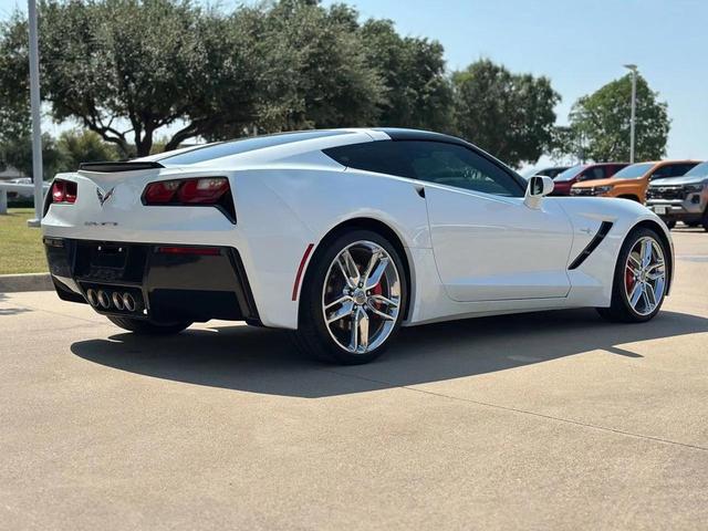 Photo of 2019 Arctic White Chevrolet Corvette
