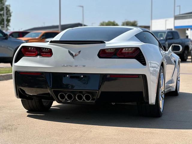 Photo of 2019 Arctic White Chevrolet Corvette
