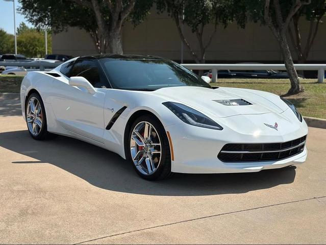 Photo of 2019 Arctic White Chevrolet Corvette