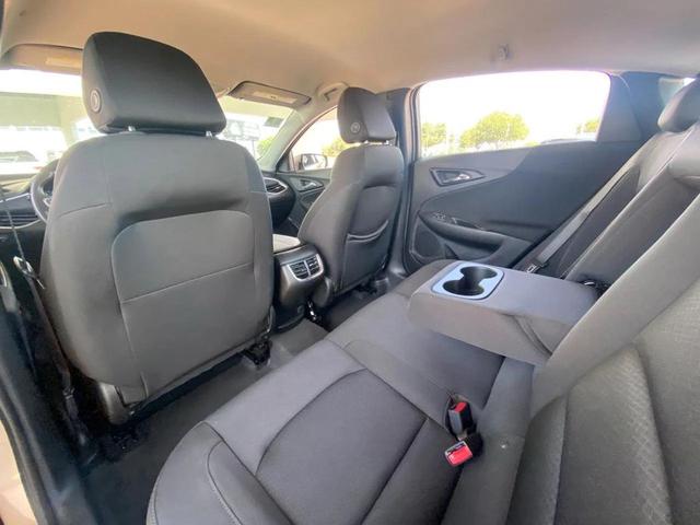 Photo of 2025 Mineral Gray Metallic Chevrolet Malibu