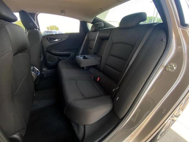 Photo of 2025 Mineral Gray Metallic Chevrolet Malibu