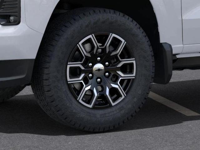Photo of 2025 Summit White Chevrolet Colorado