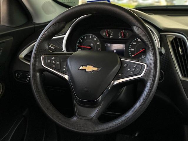 Photo of 2024 Summit White Chevrolet Malibu