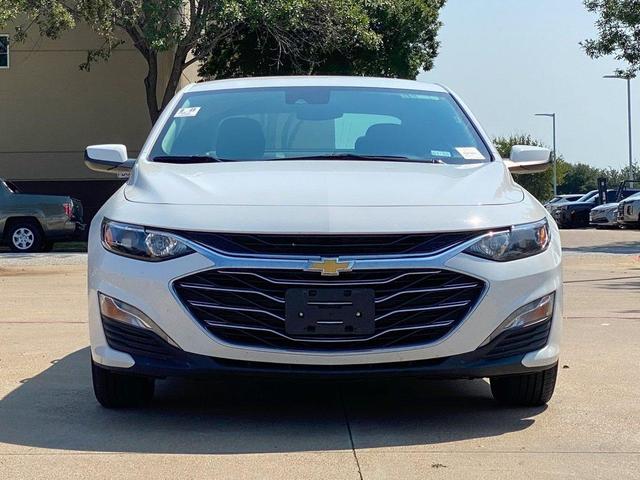Photo of 2024 Summit White Chevrolet Malibu