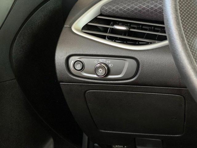Photo of 2024 Summit White Chevrolet Malibu