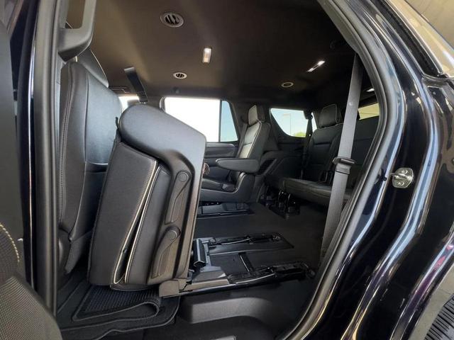 Photo of 2023 Midnight Blue Metallic GMC Yukon