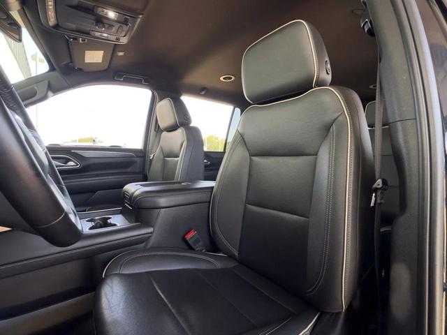Photo of 2023 Midnight Blue Metallic GMC Yukon