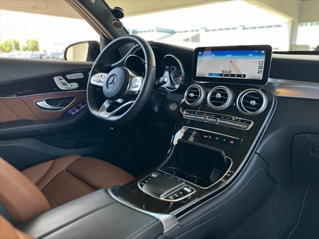 Photo of 2022 Silver Mercedes-Benz GLC 300