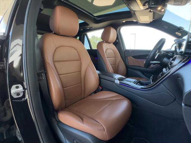 Photo of 2022 Silver Mercedes-Benz GLC 300