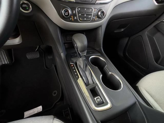 Photo of 2024 Mosaic Black Metallic Chevrolet Equinox