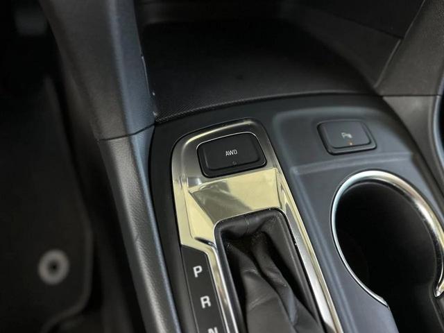 Photo of 2024 Mosaic Black Metallic Chevrolet Equinox