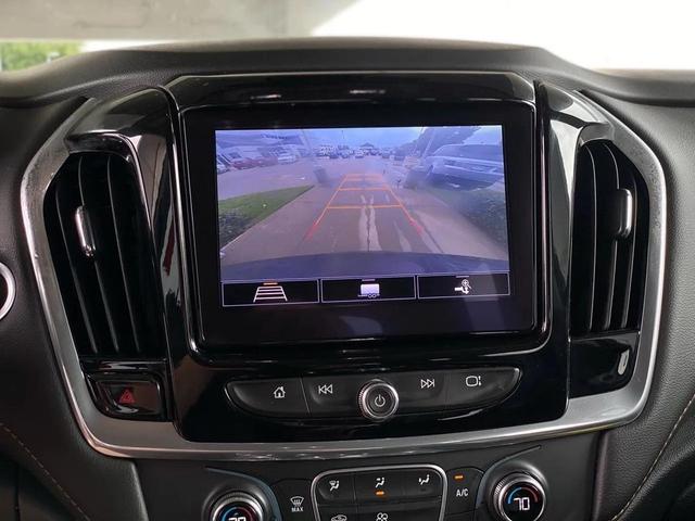 Photo of 2020 Black Cherry Metallic Chevrolet Traverse