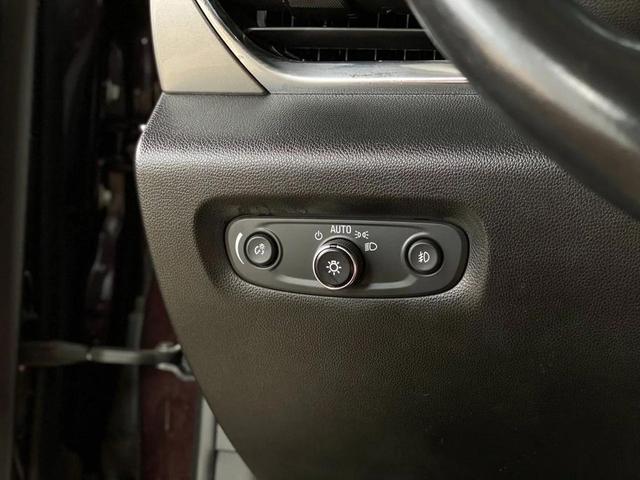 Photo of 2020 Black Cherry Metallic Chevrolet Traverse