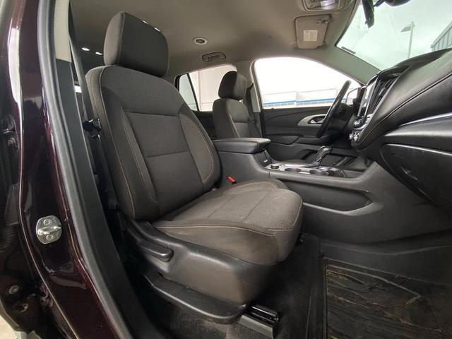Photo of 2020 Black Cherry Metallic Chevrolet Traverse