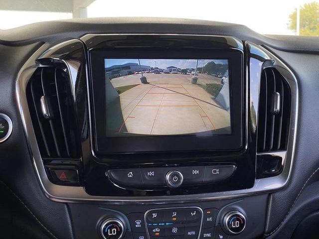 Photo of 2019 Mosaic Black Metallic Chevrolet Traverse