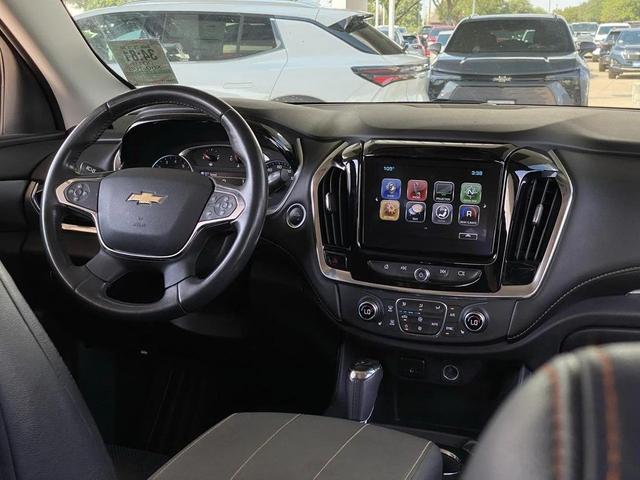 Photo of 2019 Mosaic Black Metallic Chevrolet Traverse